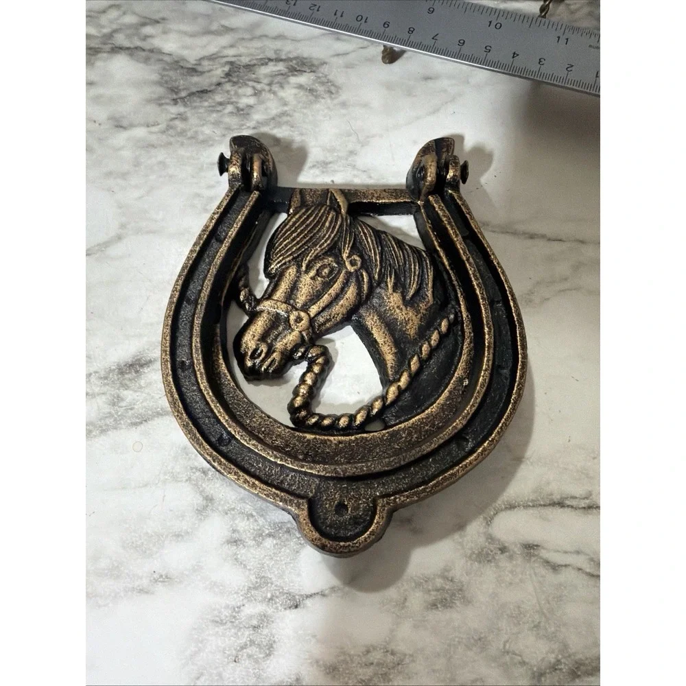 HORSESHOE CAST IRON DOOR KNOCKER - 6